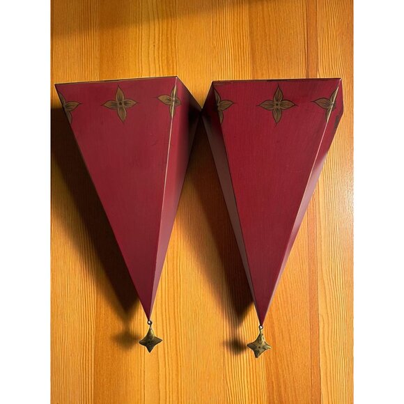 Pair Of Southern Living Red Metal Wall Sconces With Gold Star Accents & Hanging - Picture 2 of 9